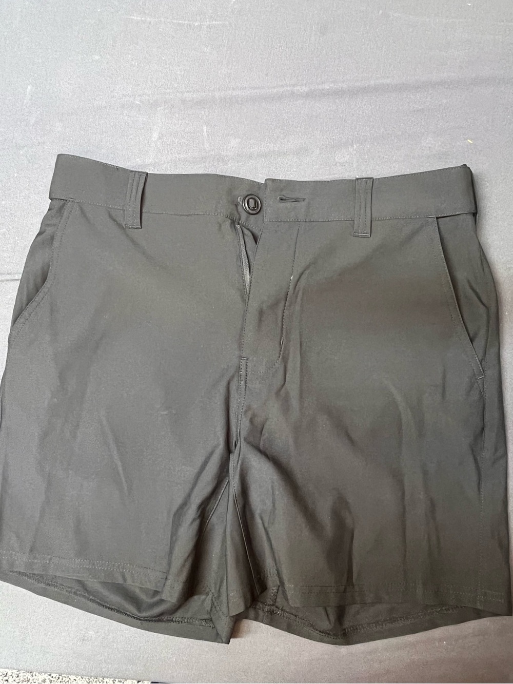 Huk Men's Black Flat-Front Performance Shorts